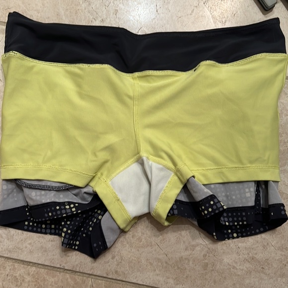 Nike Dri-fit shorts - Picture 4 of 6